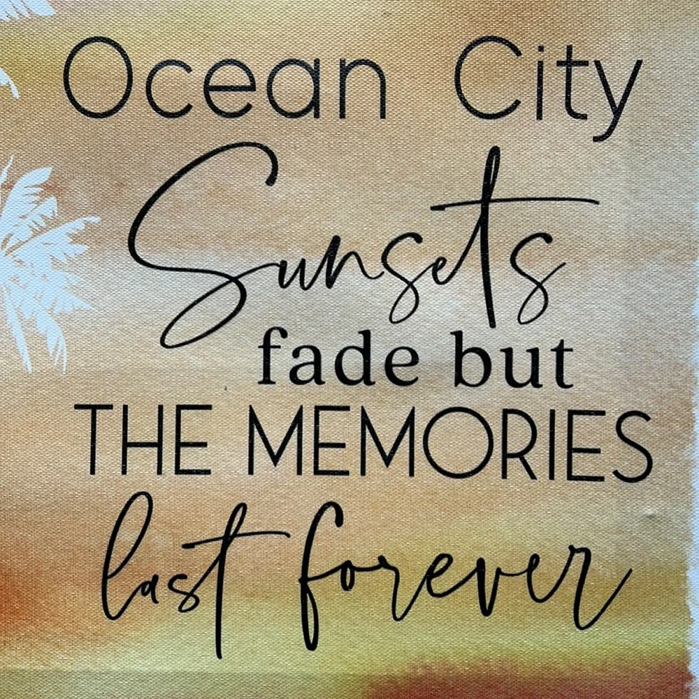 NWT Ocean City Canvas Wall‎ Decor